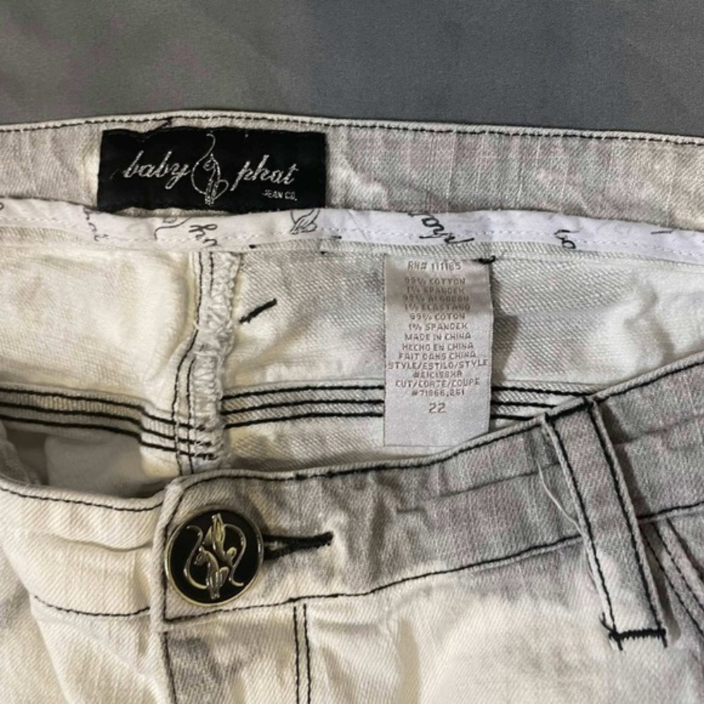 Y2K Baby‎ Phat Size 22 Acid Wash Distressed Jeans White Grey Cat Logo Streetwear - Picture 4 of 10
